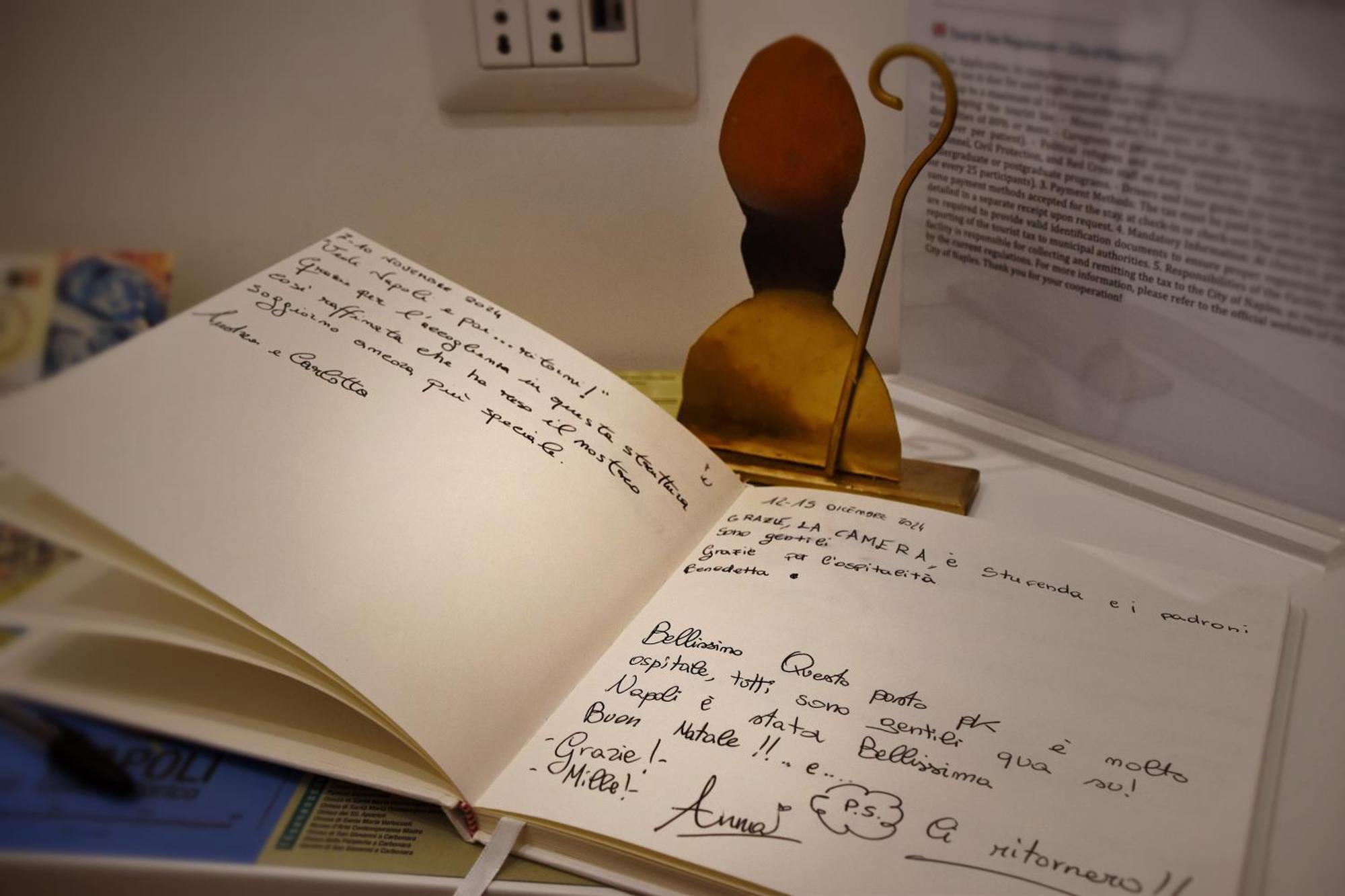 Centro Storico Rooms Napoli Ngoại thất bức ảnh